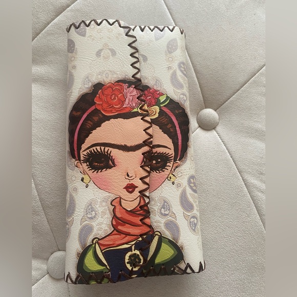 NWOT -Chic Girly Wallet - Picture 3 of 5